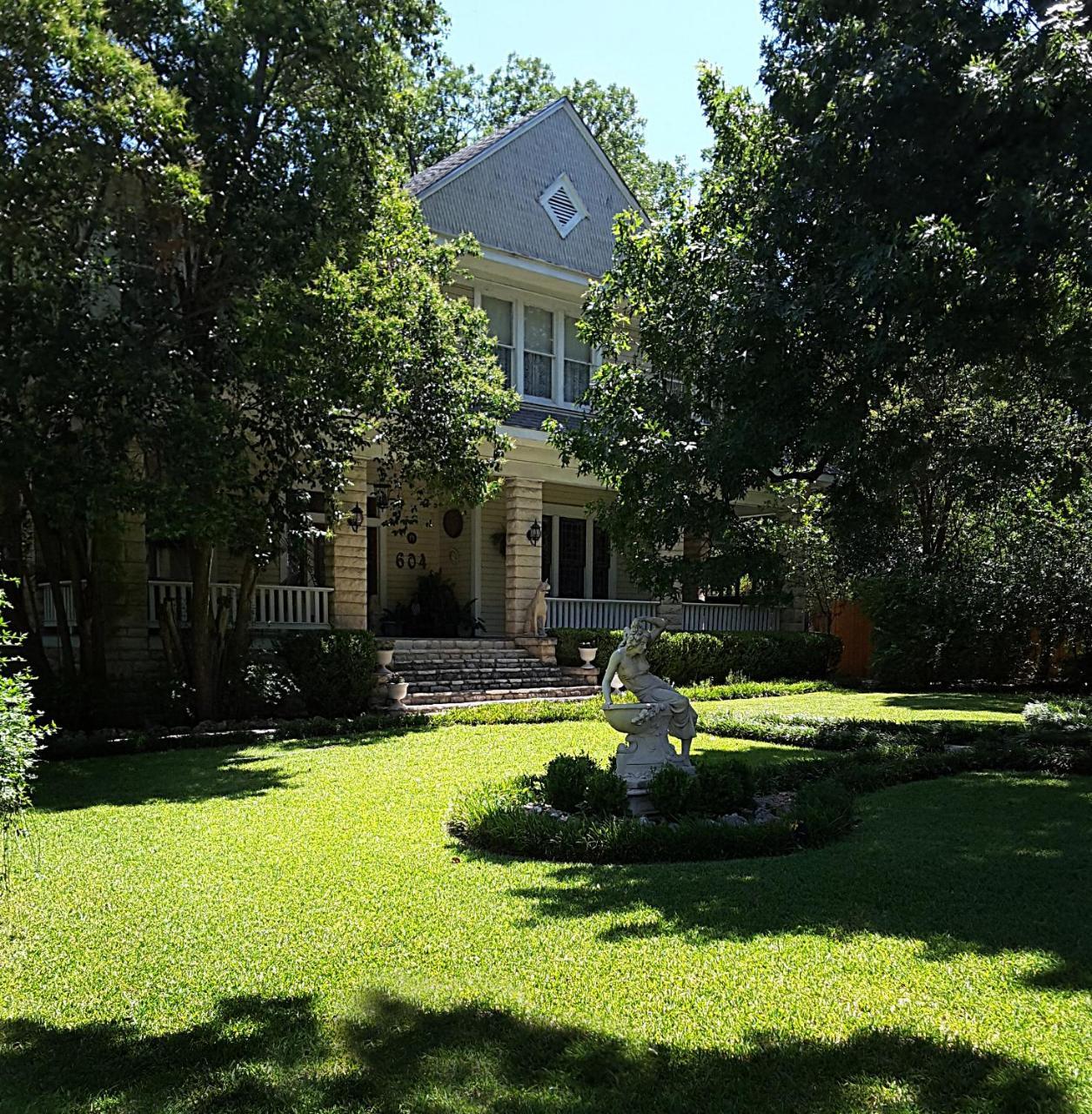 Strickland Arms Bed And Breakfast Austin Exteriör bild