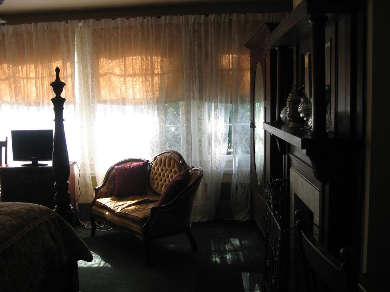 Strickland Arms Bed And Breakfast Austin Exteriör bild