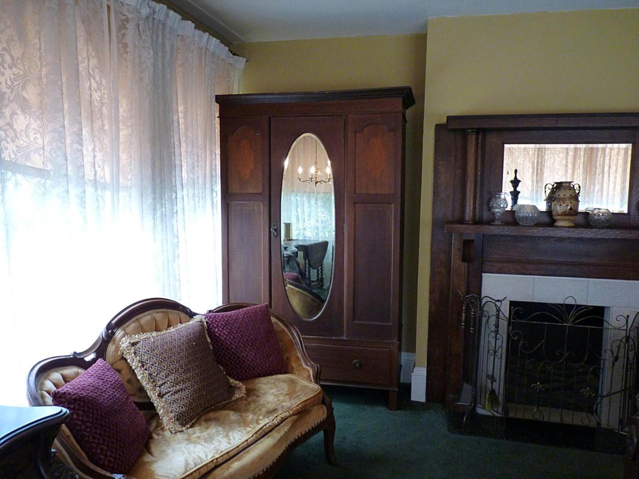 Strickland Arms Bed And Breakfast Austin Exteriör bild